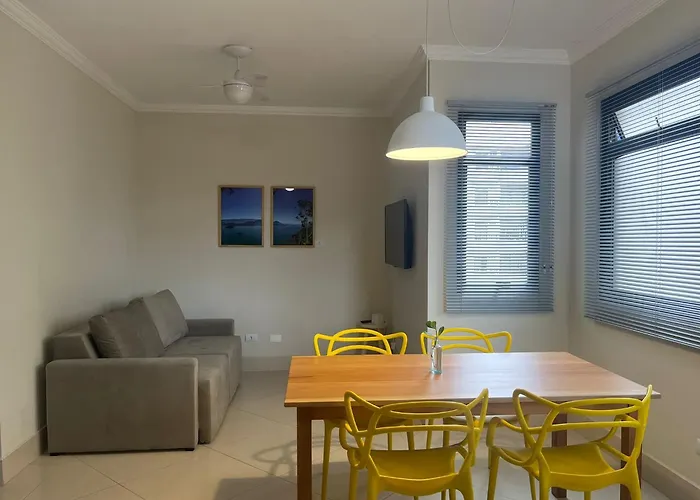 2 Dorms com ar split nos quartos, piscina, Wi-fi e 5min a pé da Praia do Itaguá